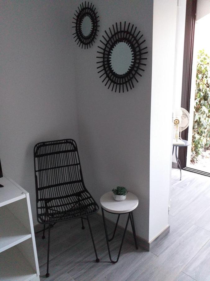 Joli Studio Res Au Calme En Rez De Jardin A Bandol. Exterior foto